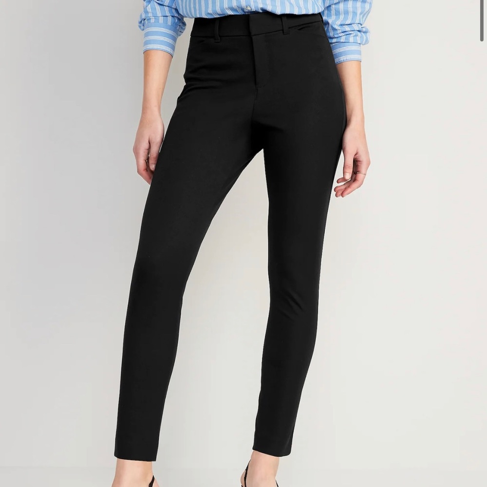 Size 8 woman’s black pants